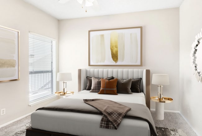 Photo - Landmark at Pine Court