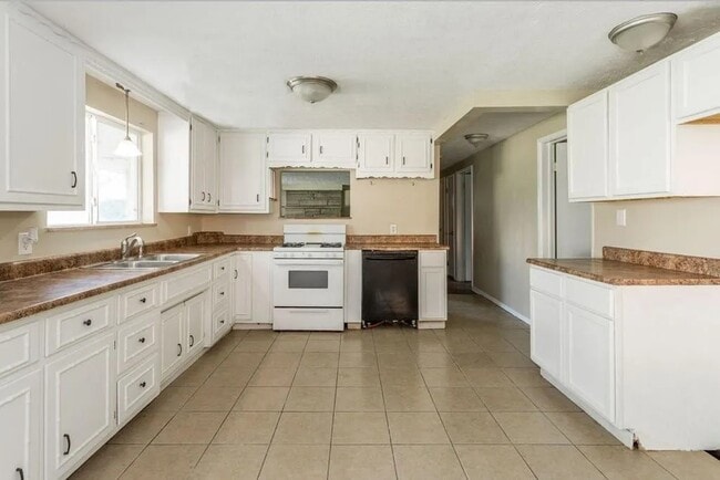 Photo - 103 Northshore Blvd