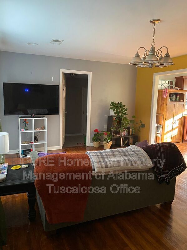 Photo - 2830 18th Ave