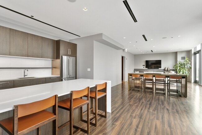 2950 North Sheridan
