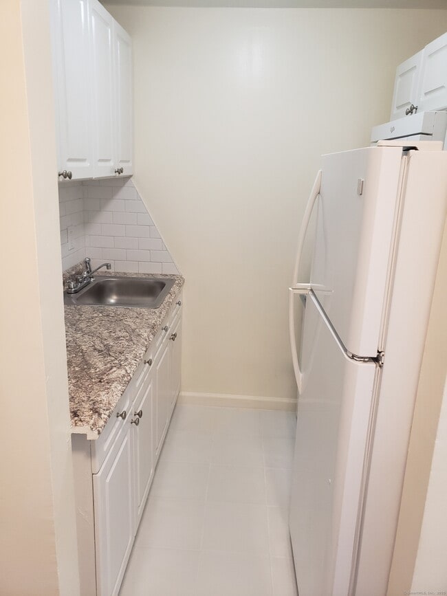 Building Photo - 345 Benham Ave Rental