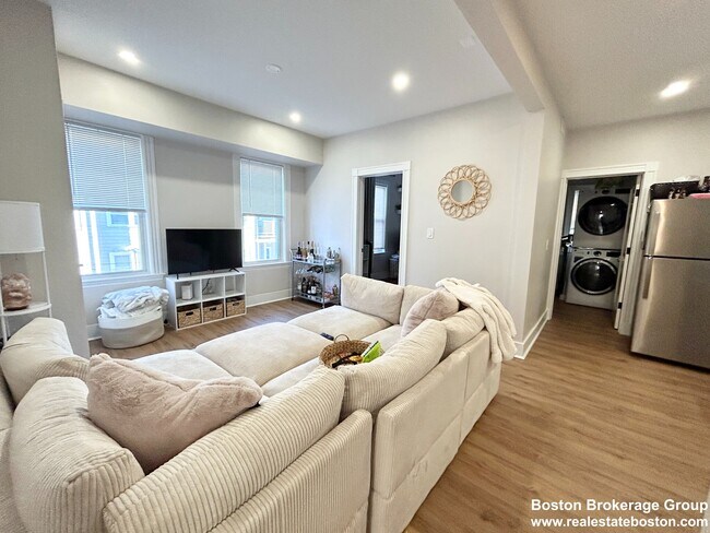 Photo - 74 Marine Rd