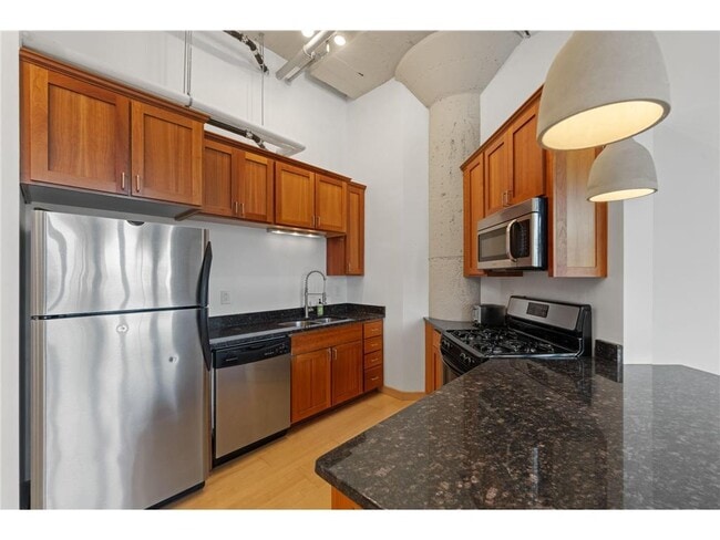 Photo - 1901 E Hennepin Ave Unit 210