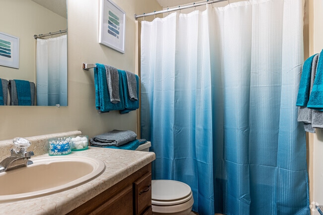 2BR, 1BA - 755SF - Forest Village