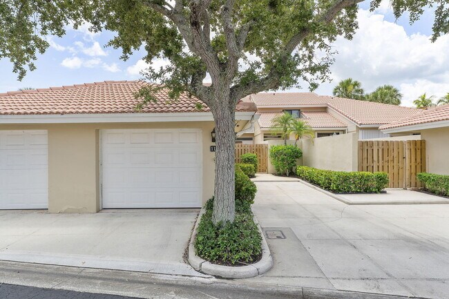 Photo - 119 Old Meadow Way