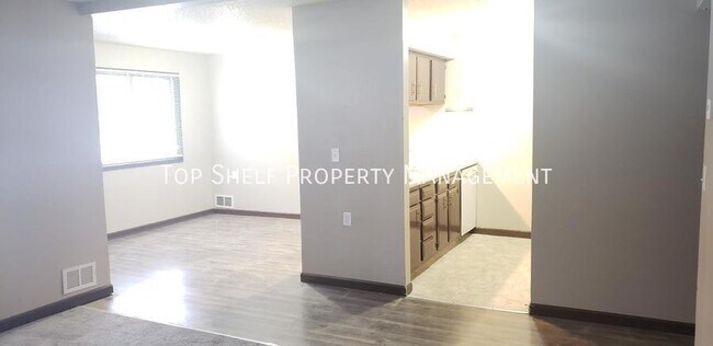 Photo - 1328 Williams St