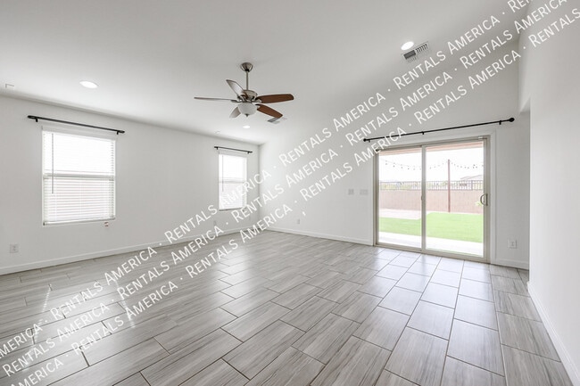 Photo - 24424 N 164th Dr