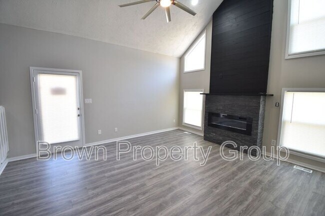 Photo - 5817 Horton Pl