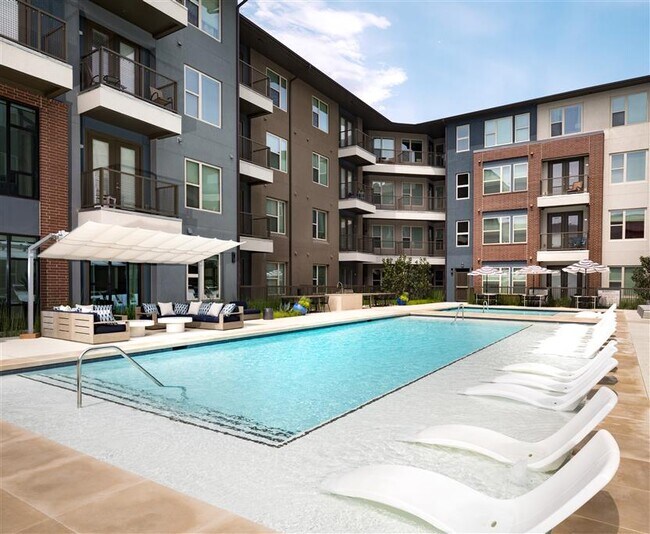 The Briscoe Apartments Dallas, TX