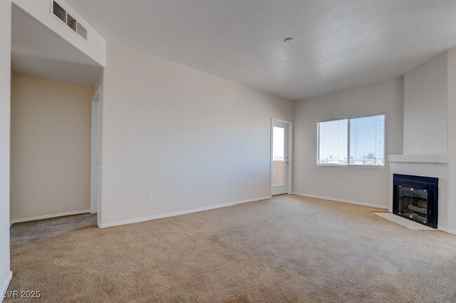 Building Photo - 1050 E Cactus Ave Unit 2087 Rental
