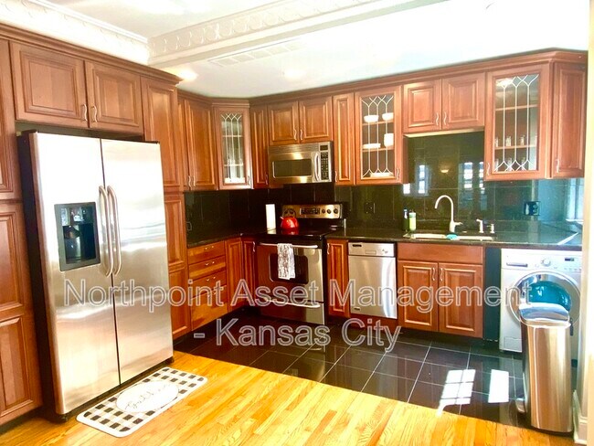 Photo - 807 W 48th St Unidad Apt 501