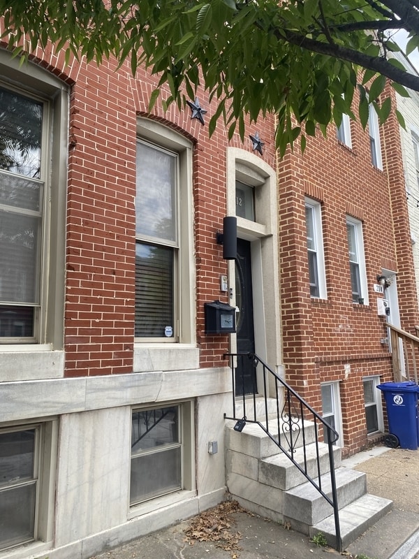 212 N Luzerne Ave