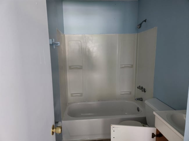 Photo - 16 Delores Dr