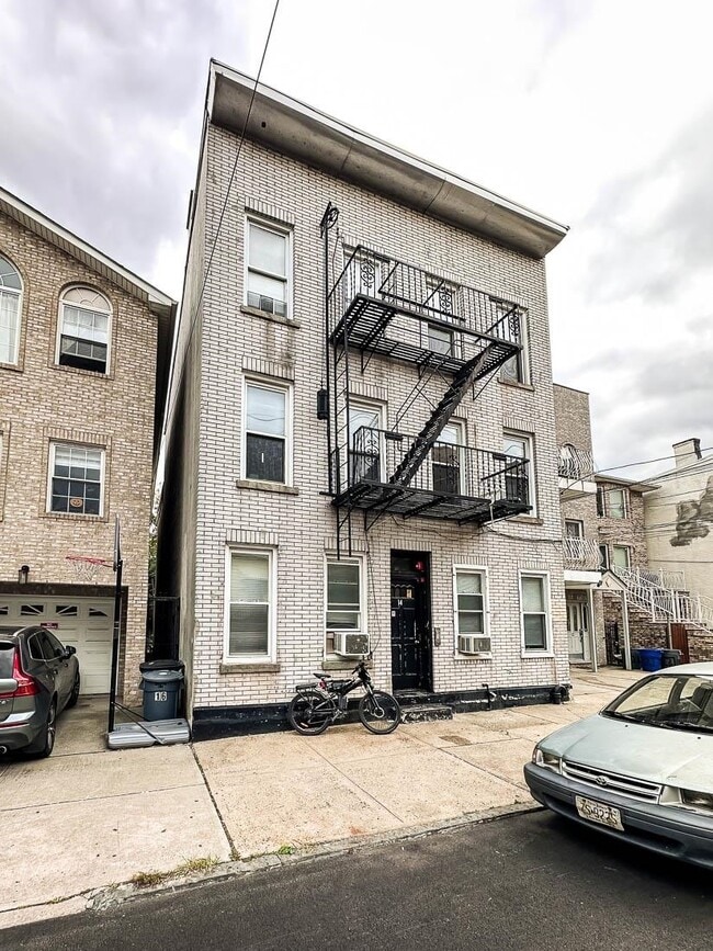 Photo - 14 Sherman Ave Condo