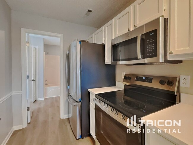 Photo - 1040 Reynolds Manor Dr