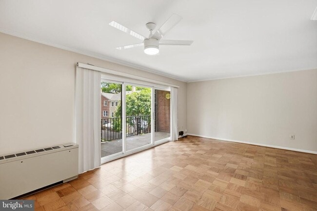 Building Photo - 3535 Chevy Chase Lake Dr Unit 307