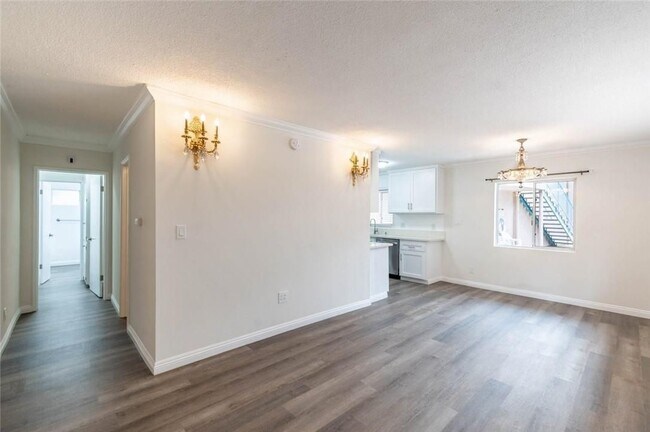 6520 Shirley Ave Unit 3