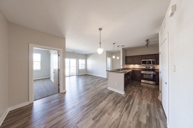 Building Photo - Pinhook Flats at Aksarben Village