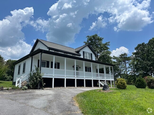 Building Photo - 209 Hidden Meadow Dr Rental