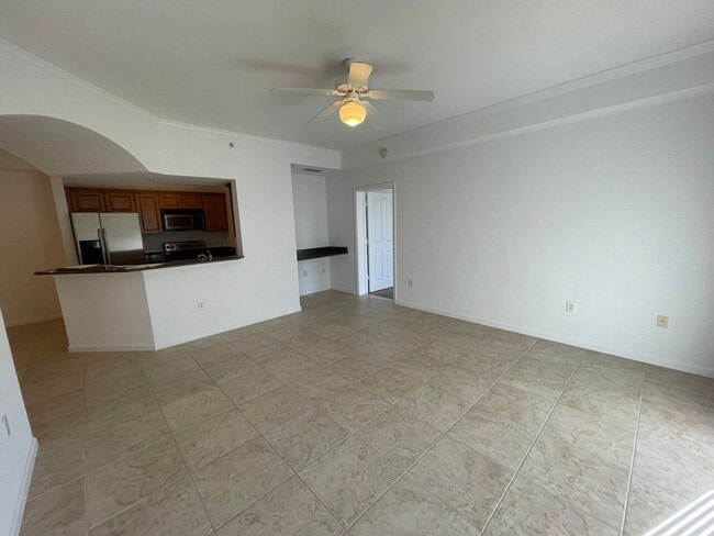 Building Photo - ANNUAL RENTAL - POSITANO PLACE 2 BED / 2 BATH WITH GARAGE Unit 202