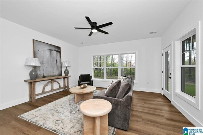 Photo - 304 GARDEN St