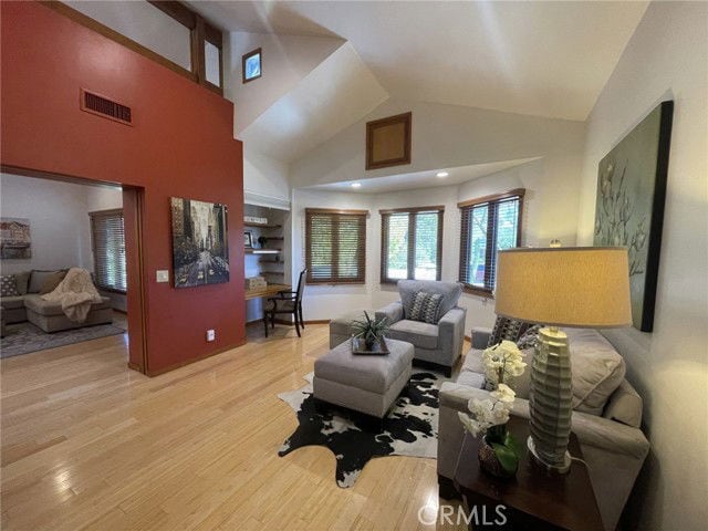 Photo - 761 S Los Robles Ave