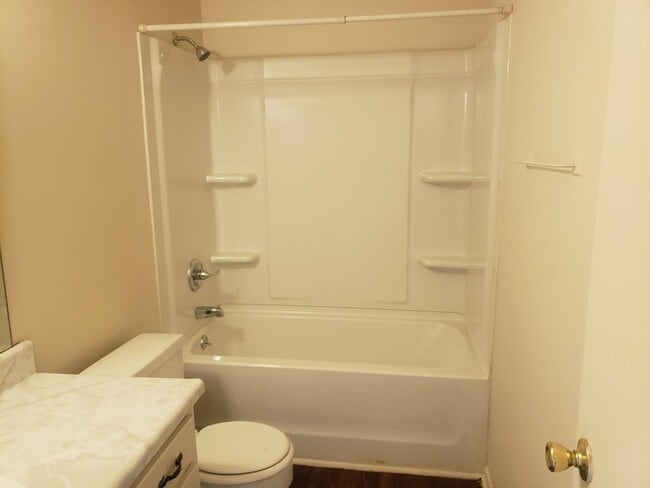 Photo - 1005 W Lee Rd Unit 2