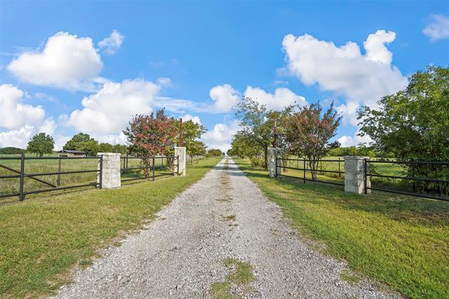 Photo - 215 Greathouse Cir