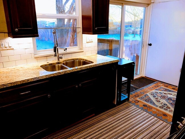 Photo - 20 Reichold Rd Unit B