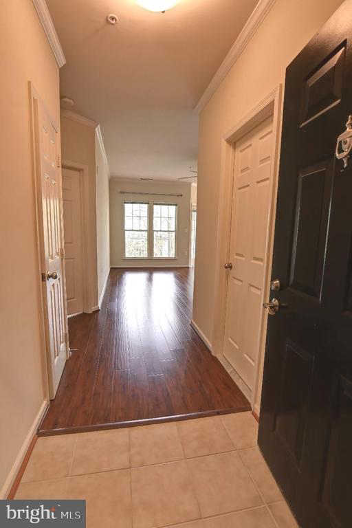 Building Photo - 1501 North Point Dr Unit 202