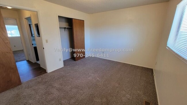 Photo - 496-32 1/8 32 1/8 Rd