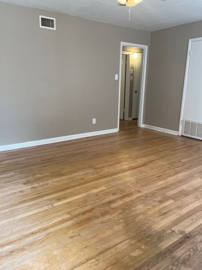 Photo - 3115 Ware St Unit 3117