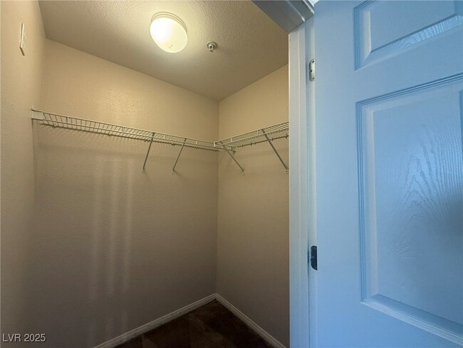 Building Photo - 7701 W Robindale Rd Unit 156