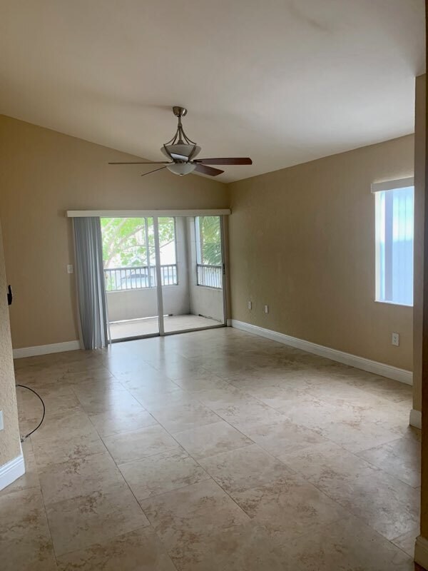 Photo - 2881 N Oakland Forest Dr