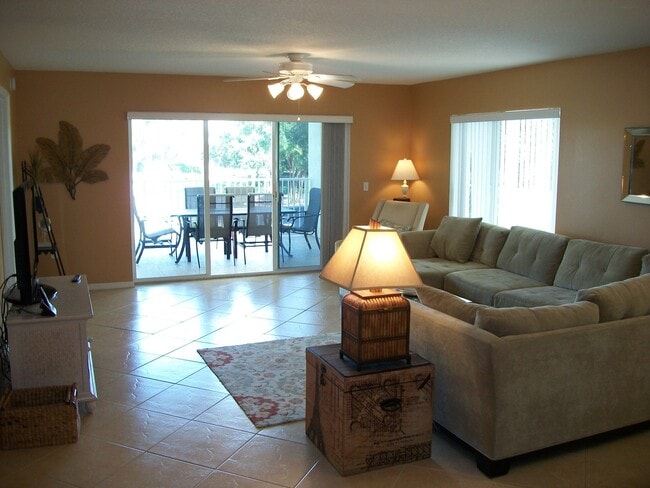 Photo - BEAUTIFULLY FURNISHED, 3 BEDROOM 2 BATH,  VACATION CONDO!