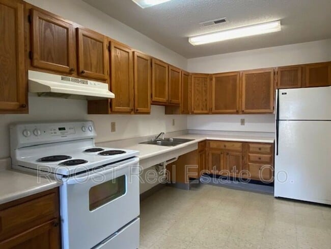 Photo - 339 Lewis B Moore Dr