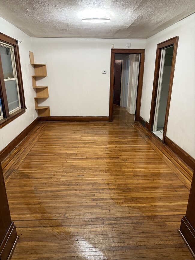 Photo - 470 Winspear Ave Unit 1st floor