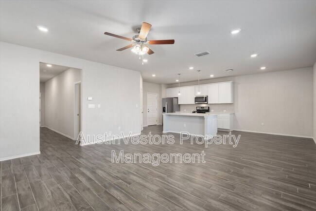 Photo - 222 Jaycen Ln