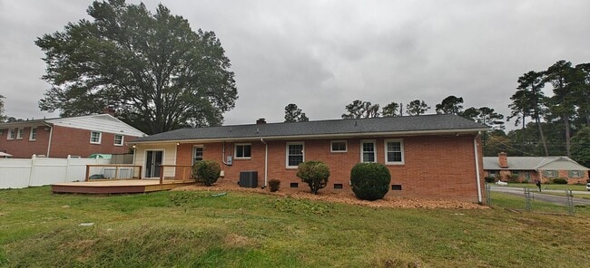 Photo - Walk to the river from this convenient rancher near Willow Oaks