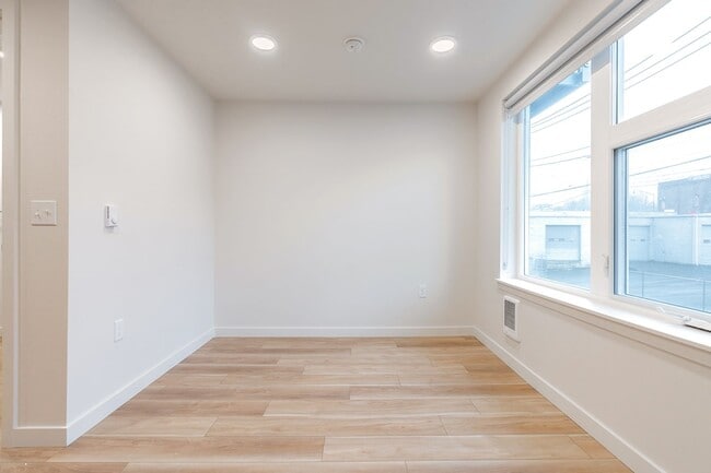 Photo - Cornus House – Modern Living at the Gateway to Tacoma’s Creative Core