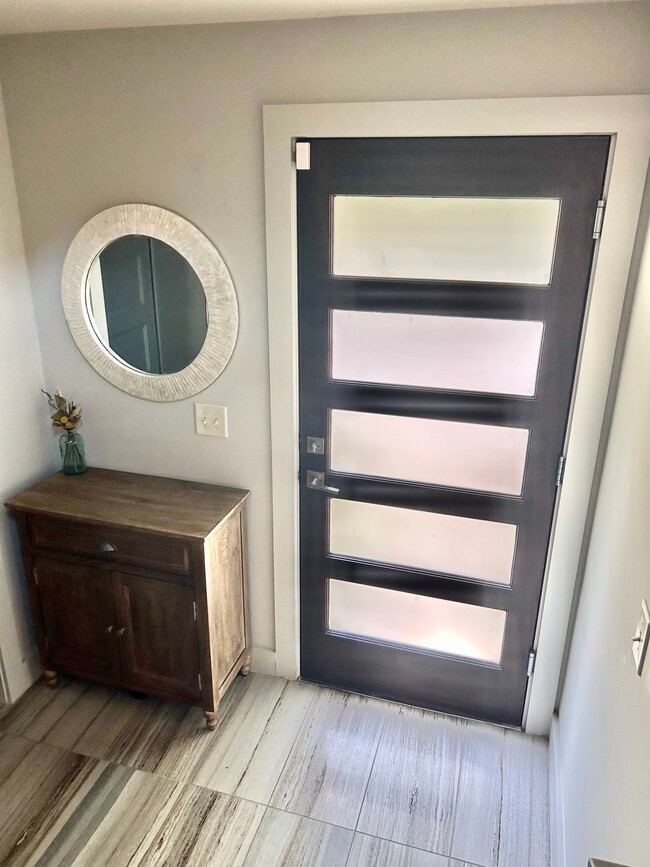 Photo - 1672 DeKalb Ave NE