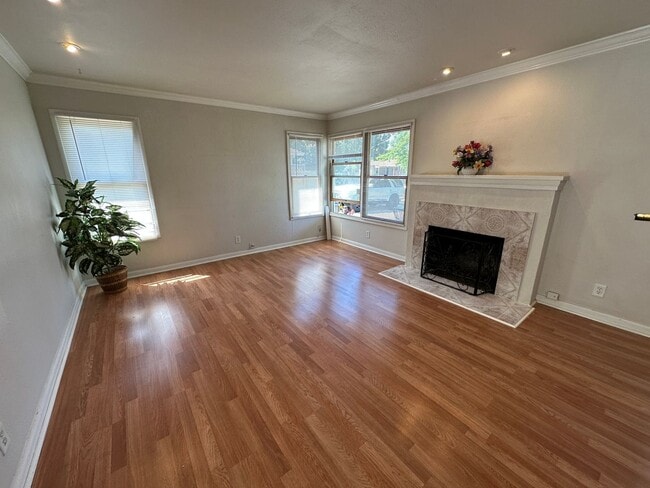 Photo - Single family 2 bedroom 1 bath, yard