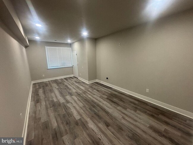 Building Photo - 1204 W Erie Ave Rental