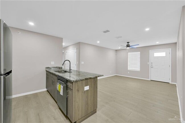 Photo - 15 N 23rd St Unidad 108