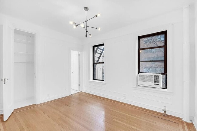 Photo - 57 W 93rd St