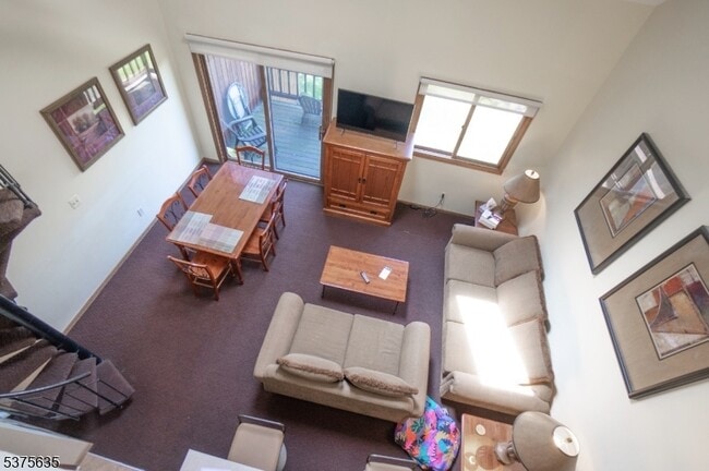 Photo - 2 Falkenstein Dr Unidad 4