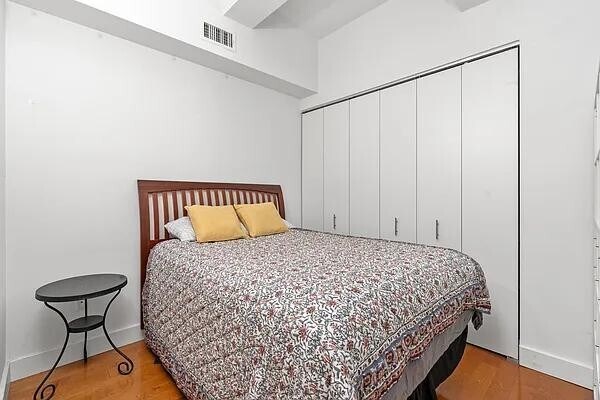 Photo - 80 John St Unit 11E