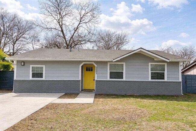 Building Photo - 5503 Burgundy Dr