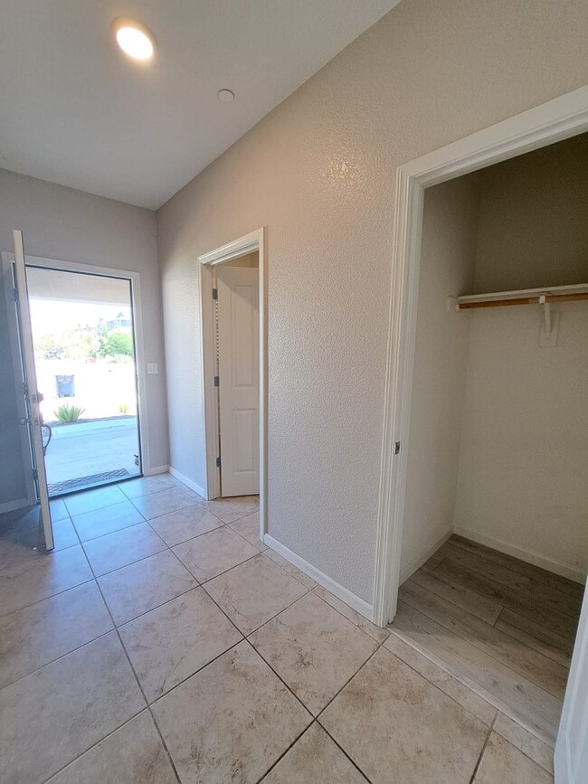 240 Alboran Sea Cir