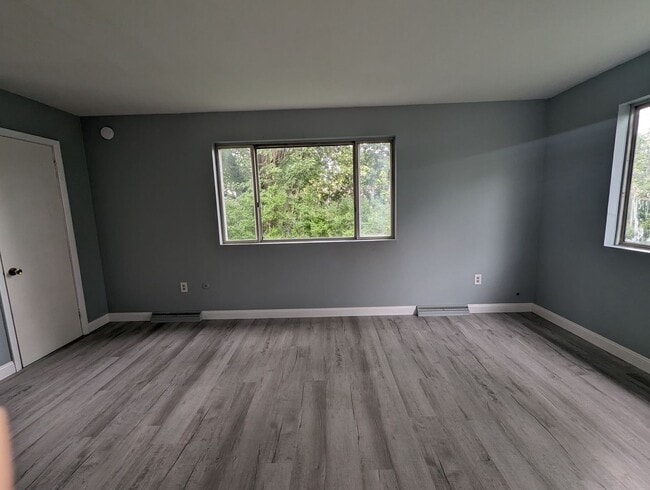 Photo - 1027-1029 Elwood st Unit 1027 Elwood Street